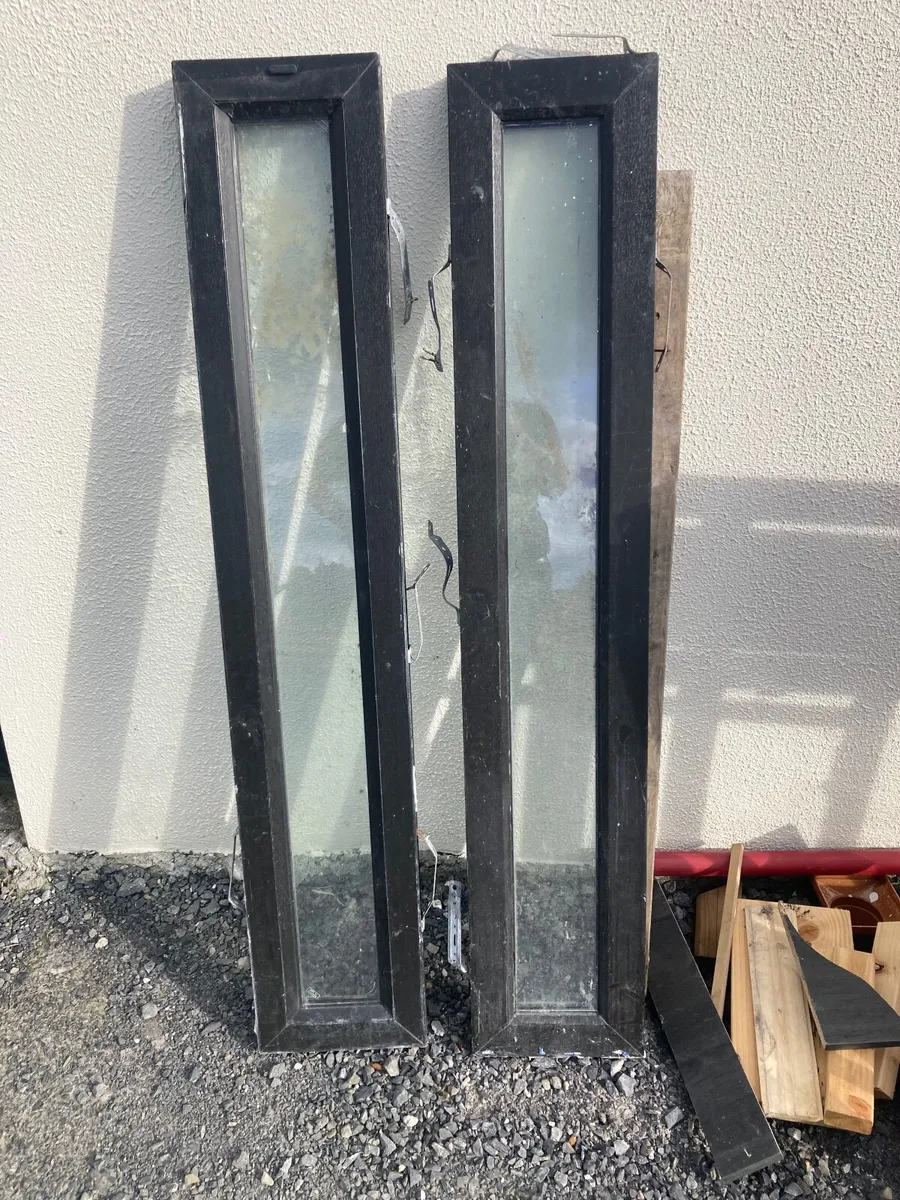 Windows and Building stands - Image 1