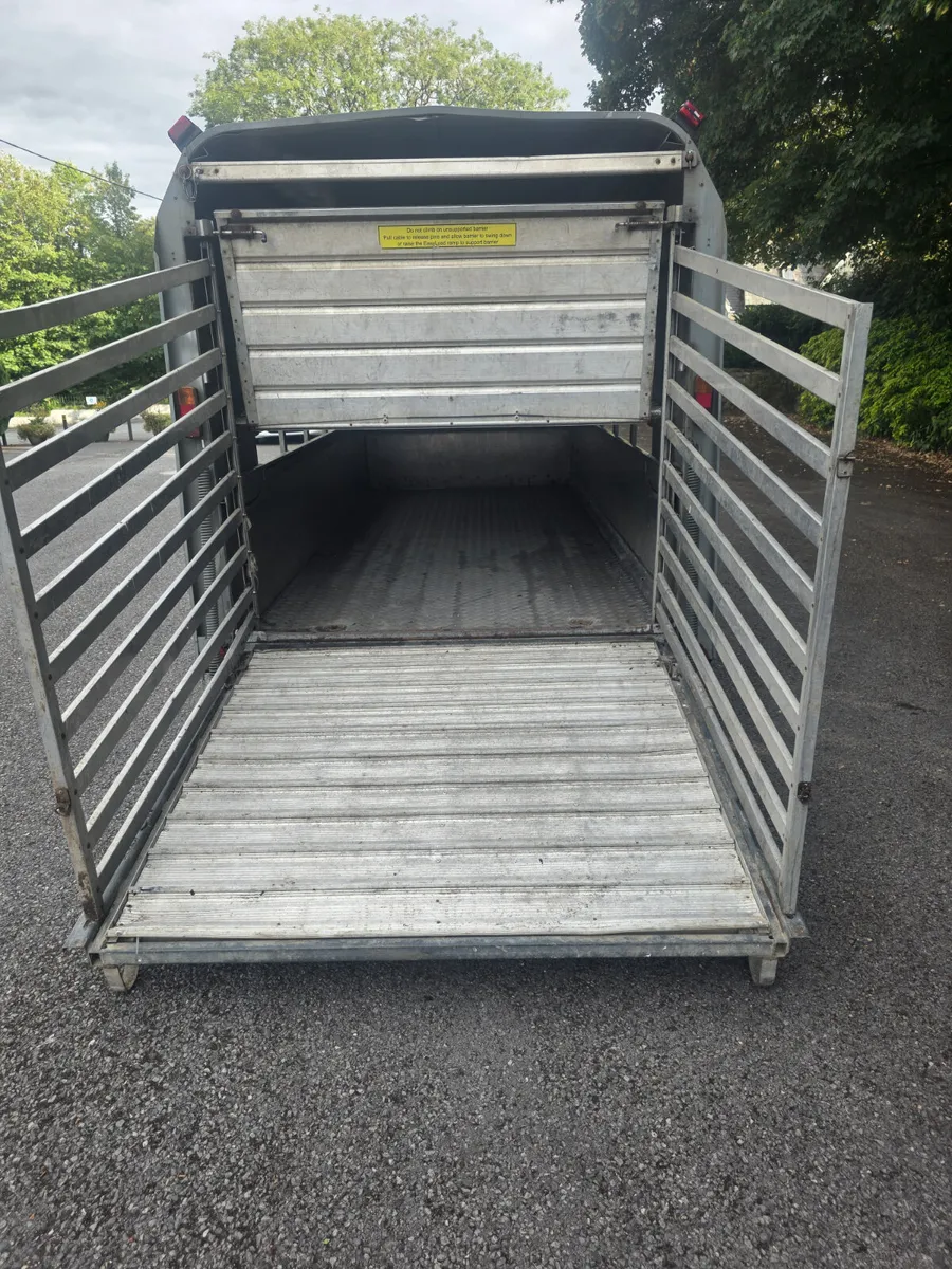14ft ifor Williams livestock with decks - Image 4