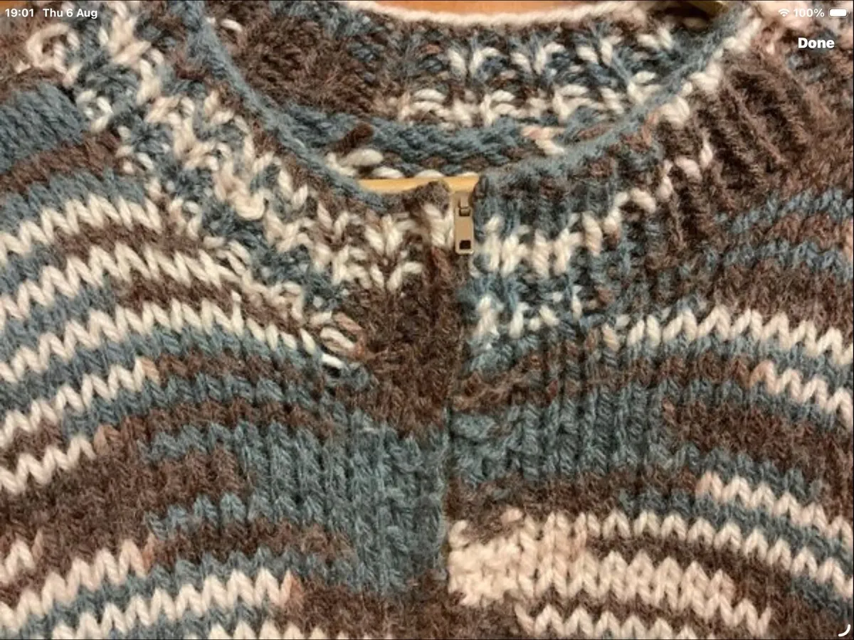 Knitted Cardigan fits size 20/22 - Image 4