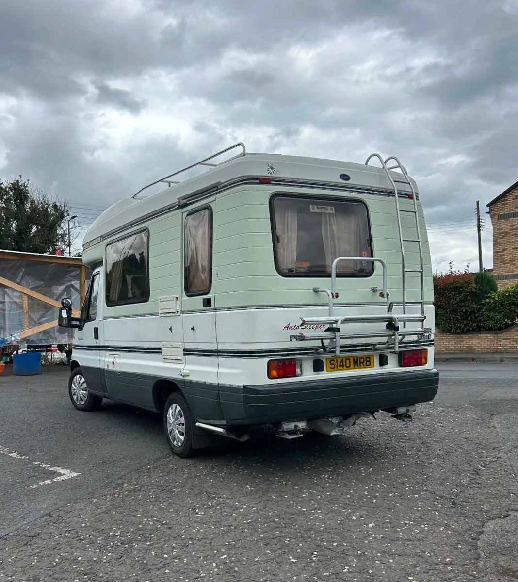 Peugeot Boxer 2.5 JTD Auto-Sleeper-4 Berth - Image 3