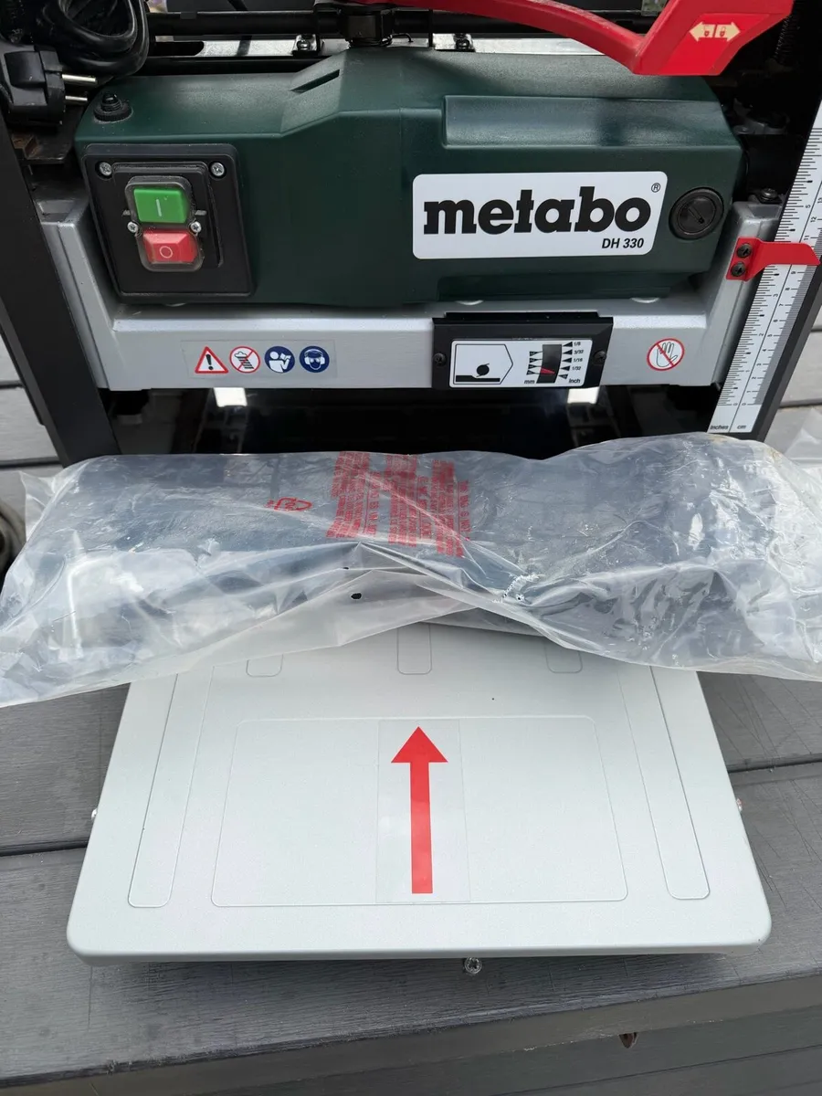Metabo DH 330 portable bench planer 230v - Image 2