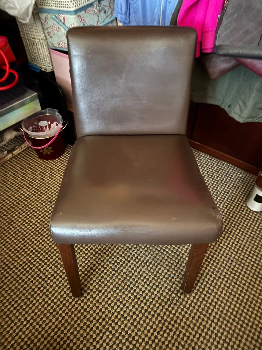 2 chairs - Image 2