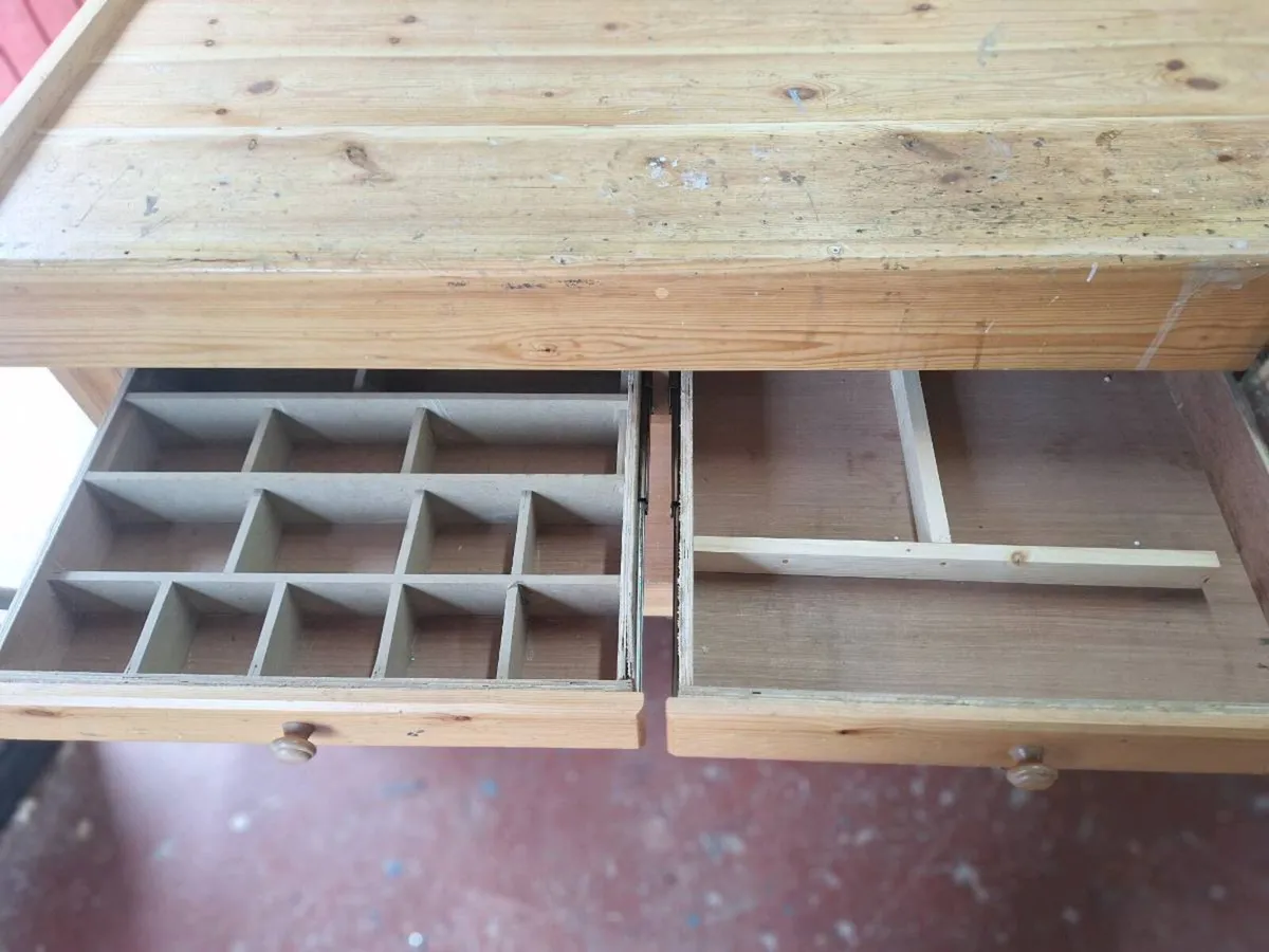 Carpenters bench - Image 3