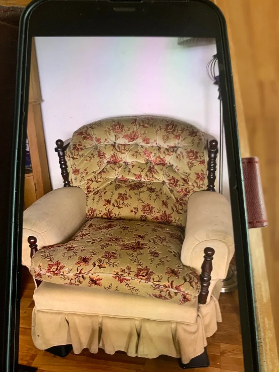 COUCH - 2  ARM CHAIRS - Image 2