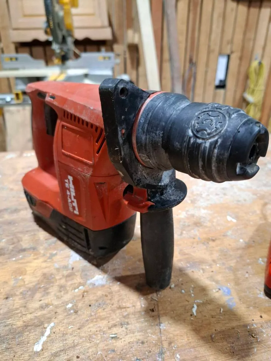 Hiliti Hammer Drill and Circular Saa - Image 4