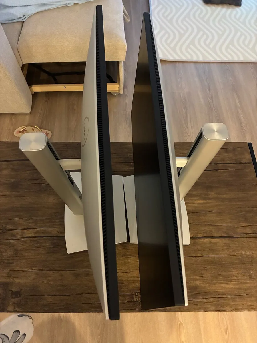 2X DELL UltraSharp 24 Monitor – U2422H 2 for €180 - Image 1