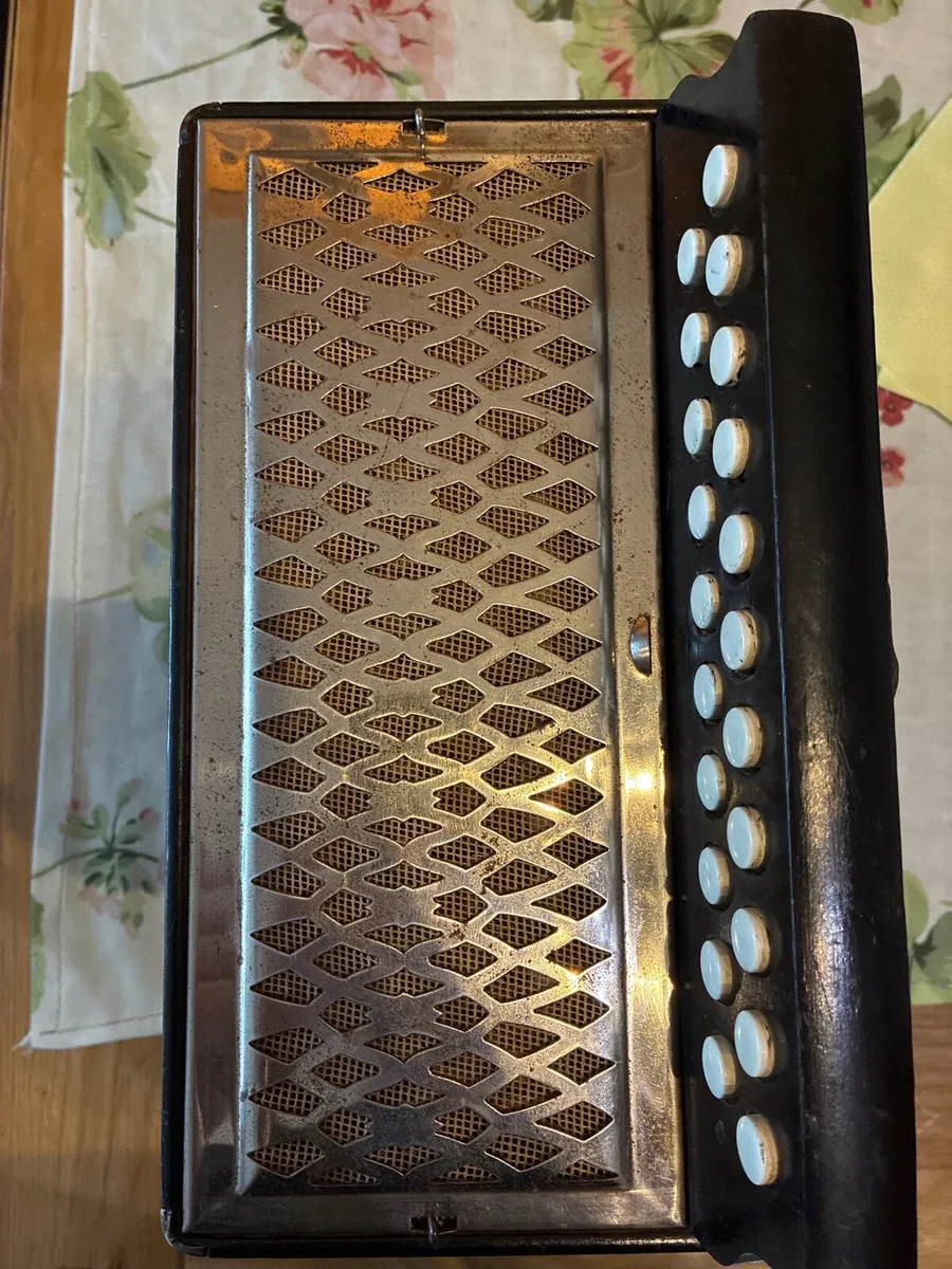 Hohner Pokerwork HA-2815 Diatonic Button Accordion - Image 2