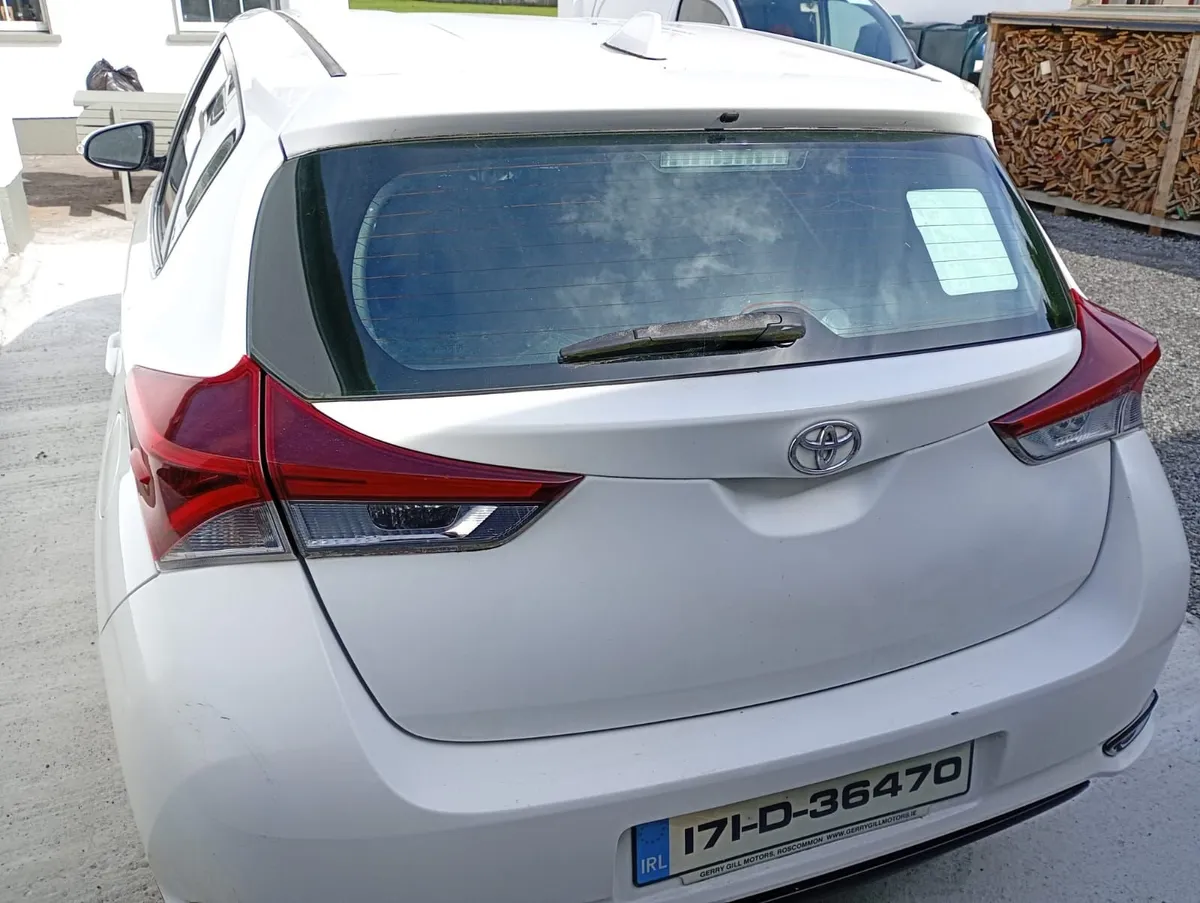 Toyota Auris Van 1.4 D-4D – 2017 (171) - Image 3