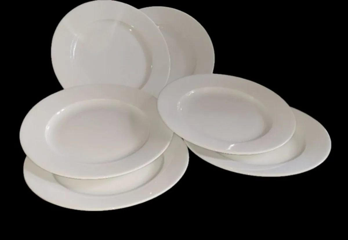 Set of 6 Harrods White Wide-Rim Plates – Pristine - Image 3