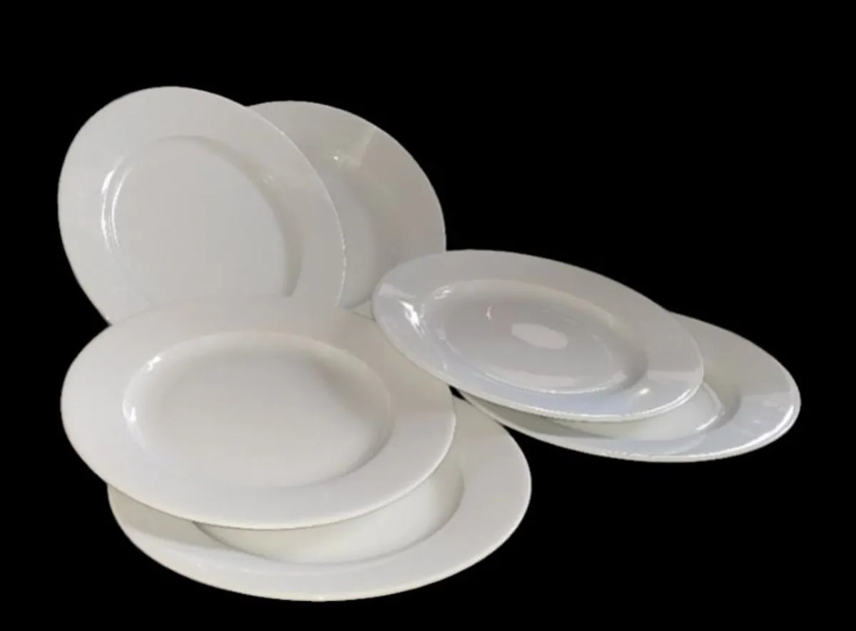 Set of 6 Harrods White Wide-Rim Plates – Pristine - Image 4