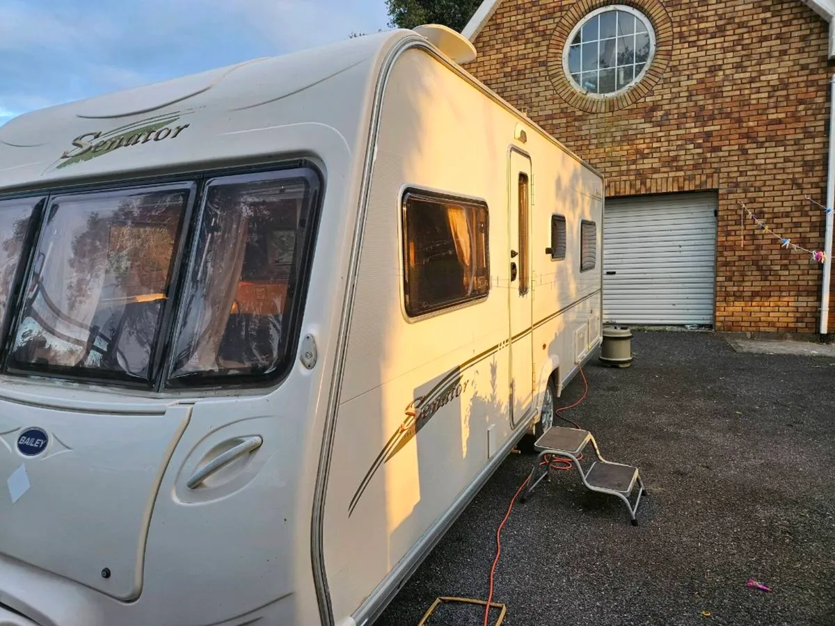 Caravan - Image 3