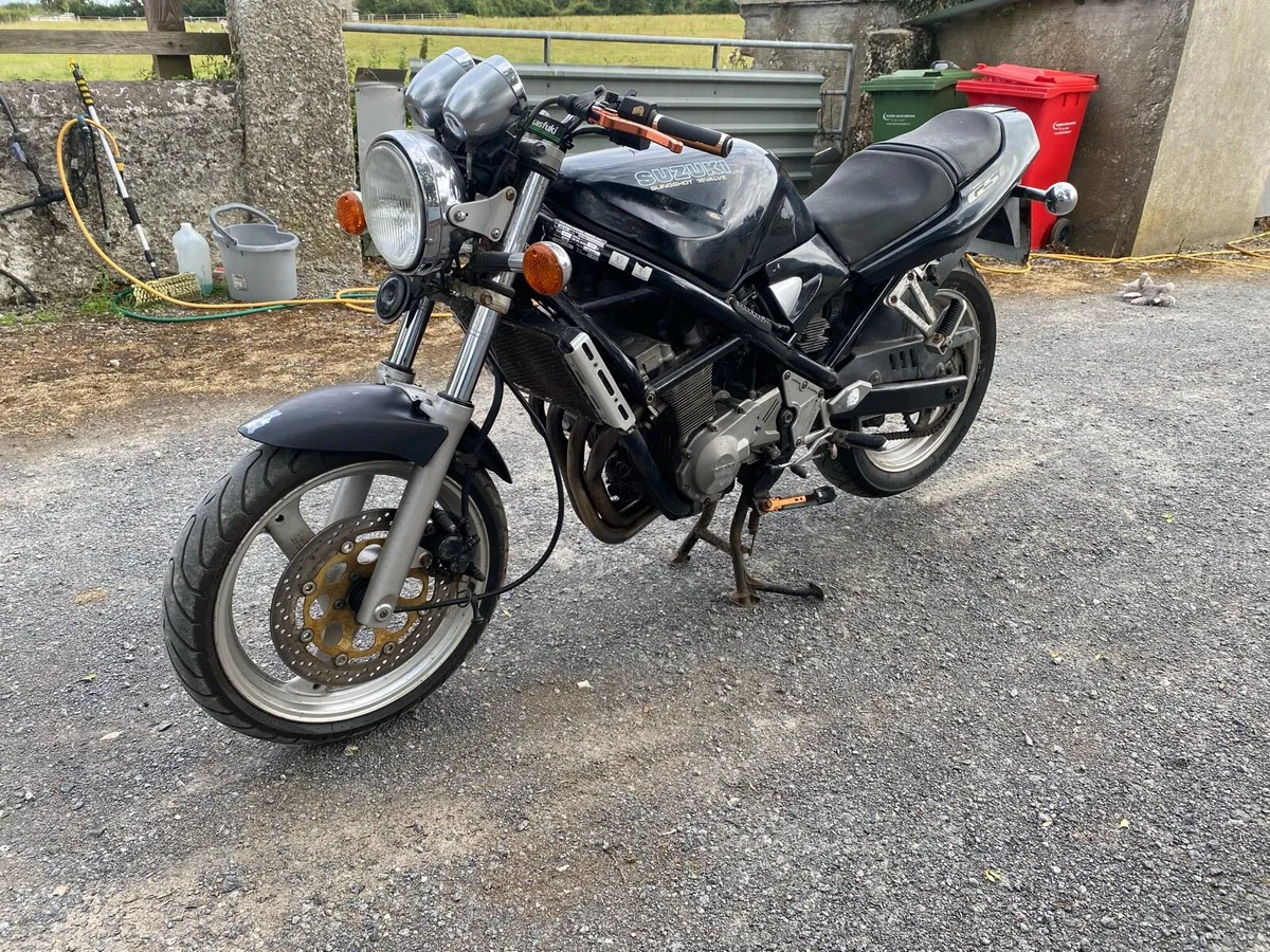 **94 Suzuki gsf 400cc** - Image 4