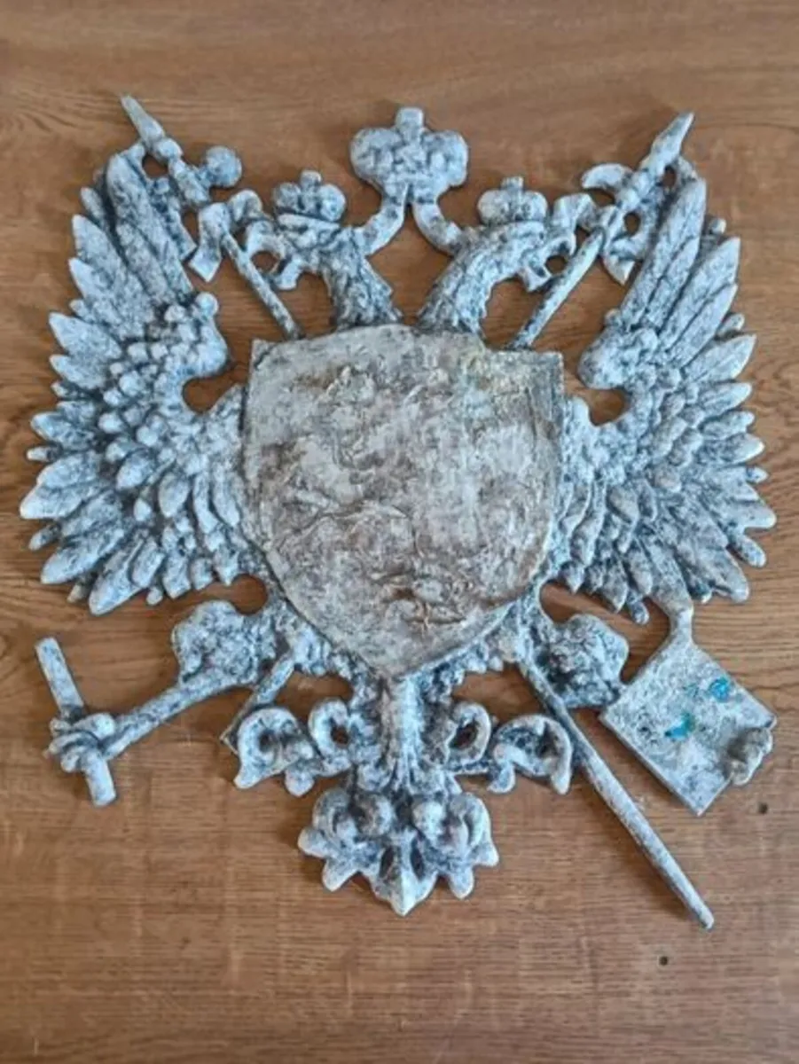 Vintage Cast Aluminum Family Crest/Herald - Image 1
