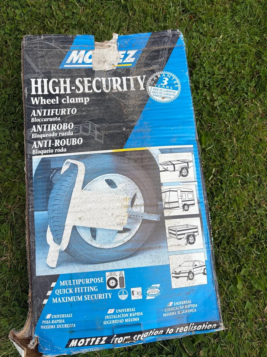 Security Wheel Clamp - Image 1