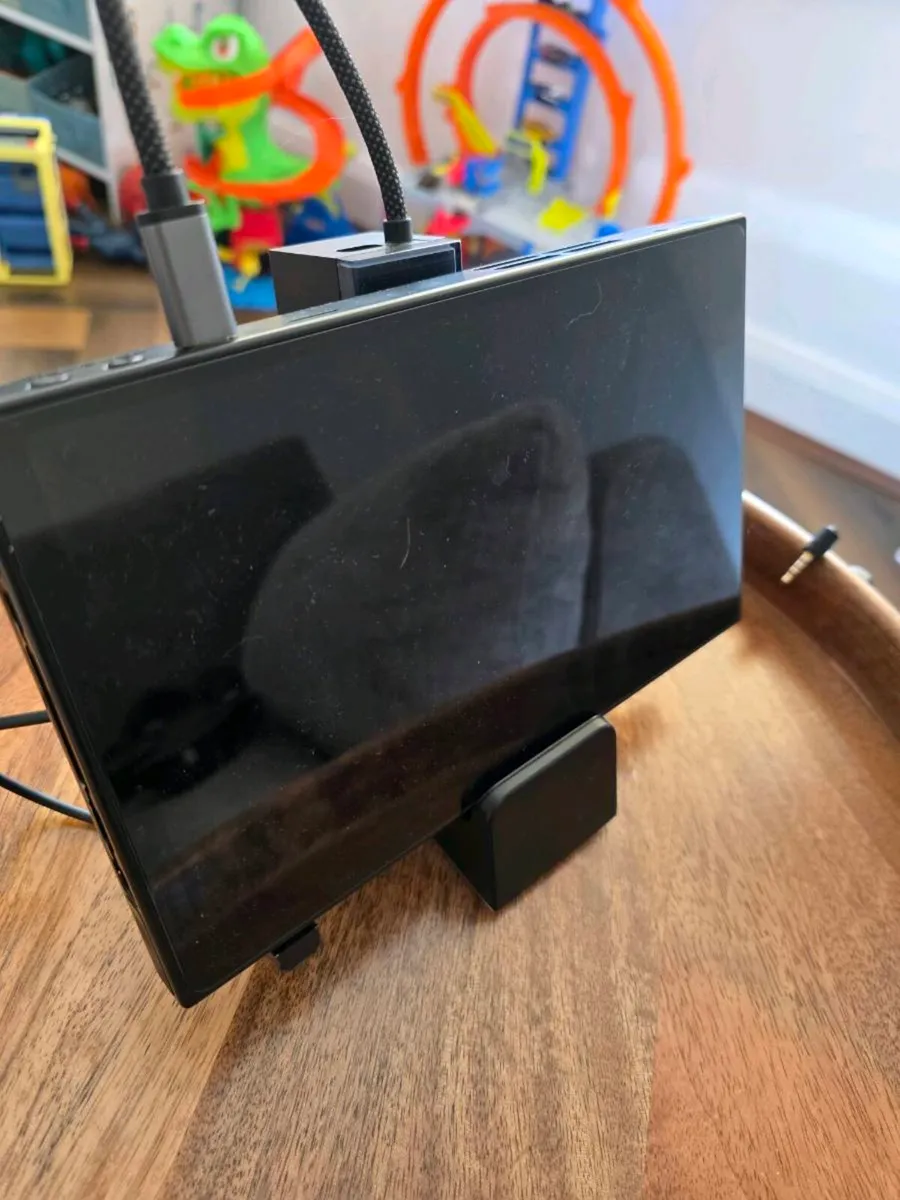 Lenovo Legion go1 - Image 1