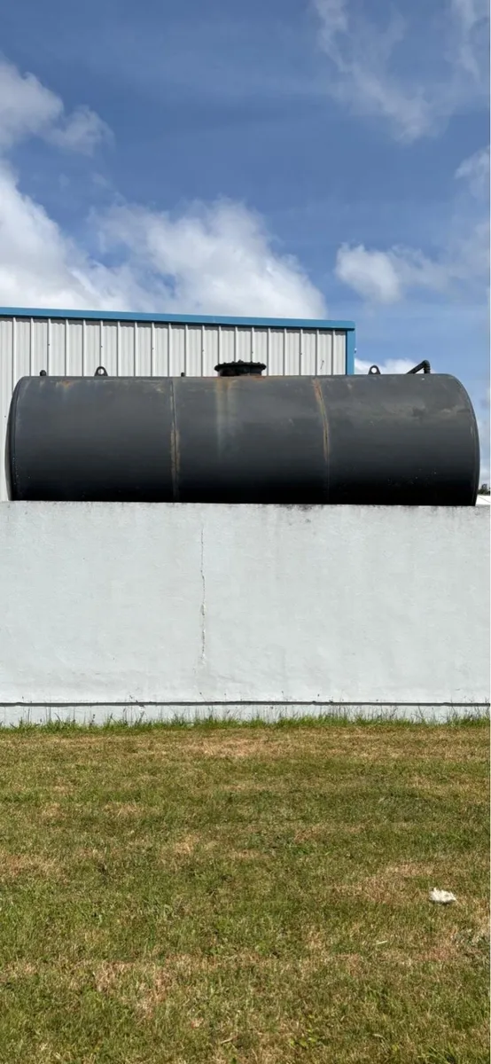 Diesel tank - Image 1