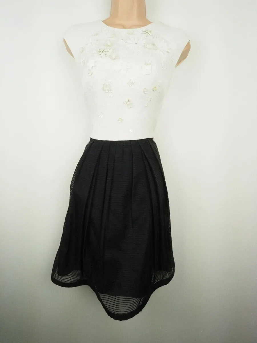 Karen Millen Black White Full Skirted Flower Appli - Image 2