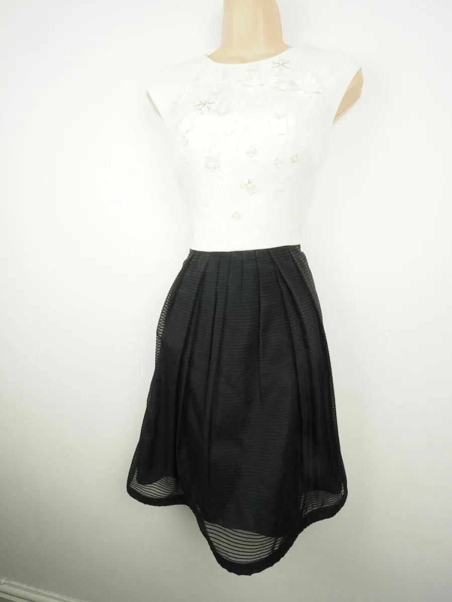 Karen Millen Black White Full Skirted Flower Appli - Image 4
