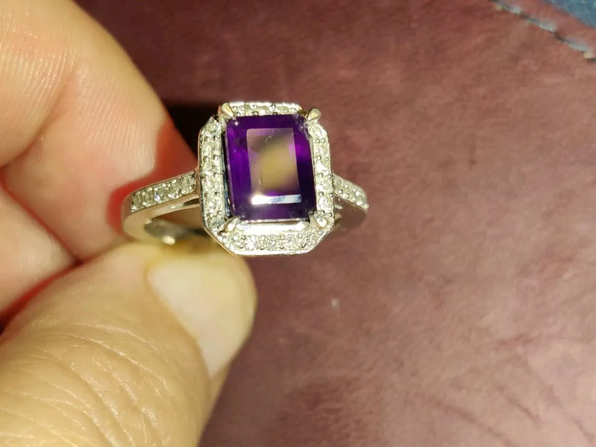 SQUARE DIAMOND AMETHYST, 9CT WHITE Gold New Ring ! - Image 4