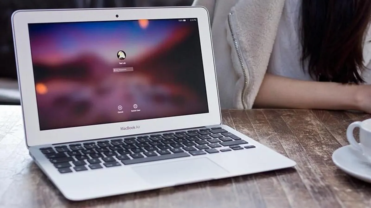 Apple Macbook Air 13" A1466 i7 2GHz 8GB RAM 256GB - Image 3
