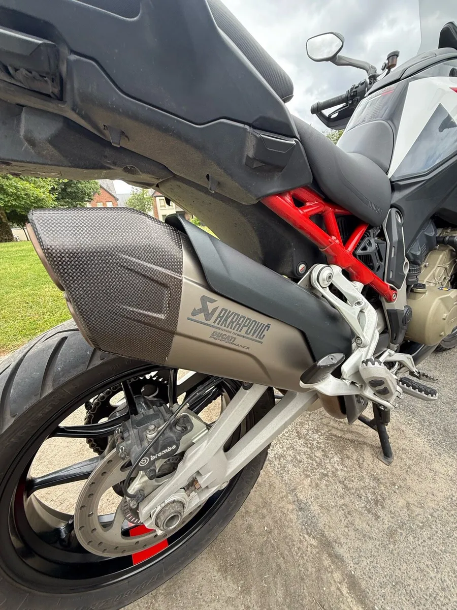 2022 Ducati Multistrada V4S - Image 4