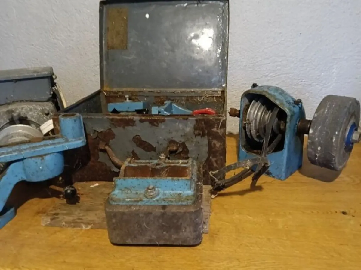 Arundel J4 Professional Lathe - Image 2