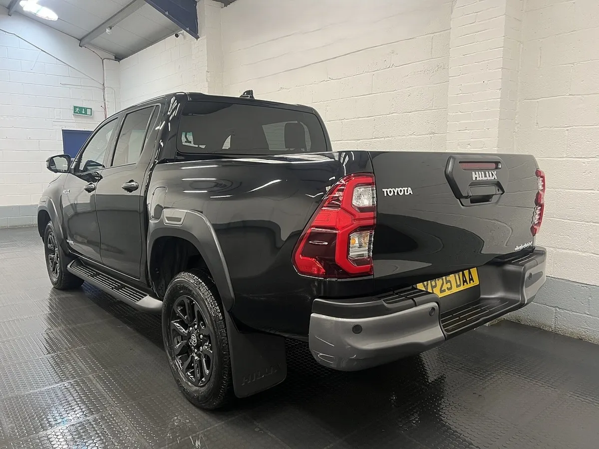 2025 Toyota Hilux PickUp Van - Image 3