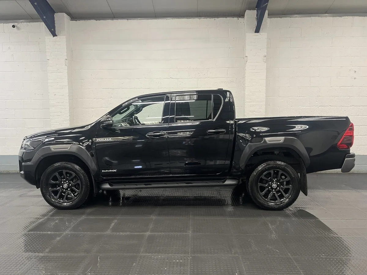 2025 Toyota Hilux PickUp Van - Image 1