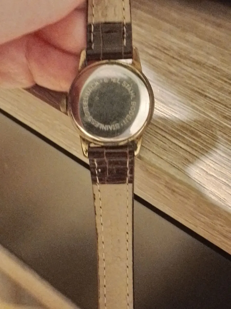 Oriosa Vintage Ladies Quartz Watch - Image 2