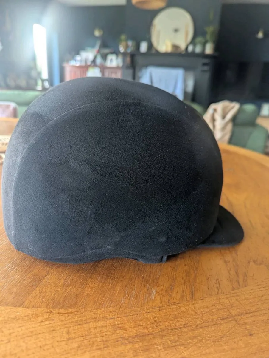 Champion horseriding helmet.  Size: 7/57 cms X-air - Image 3