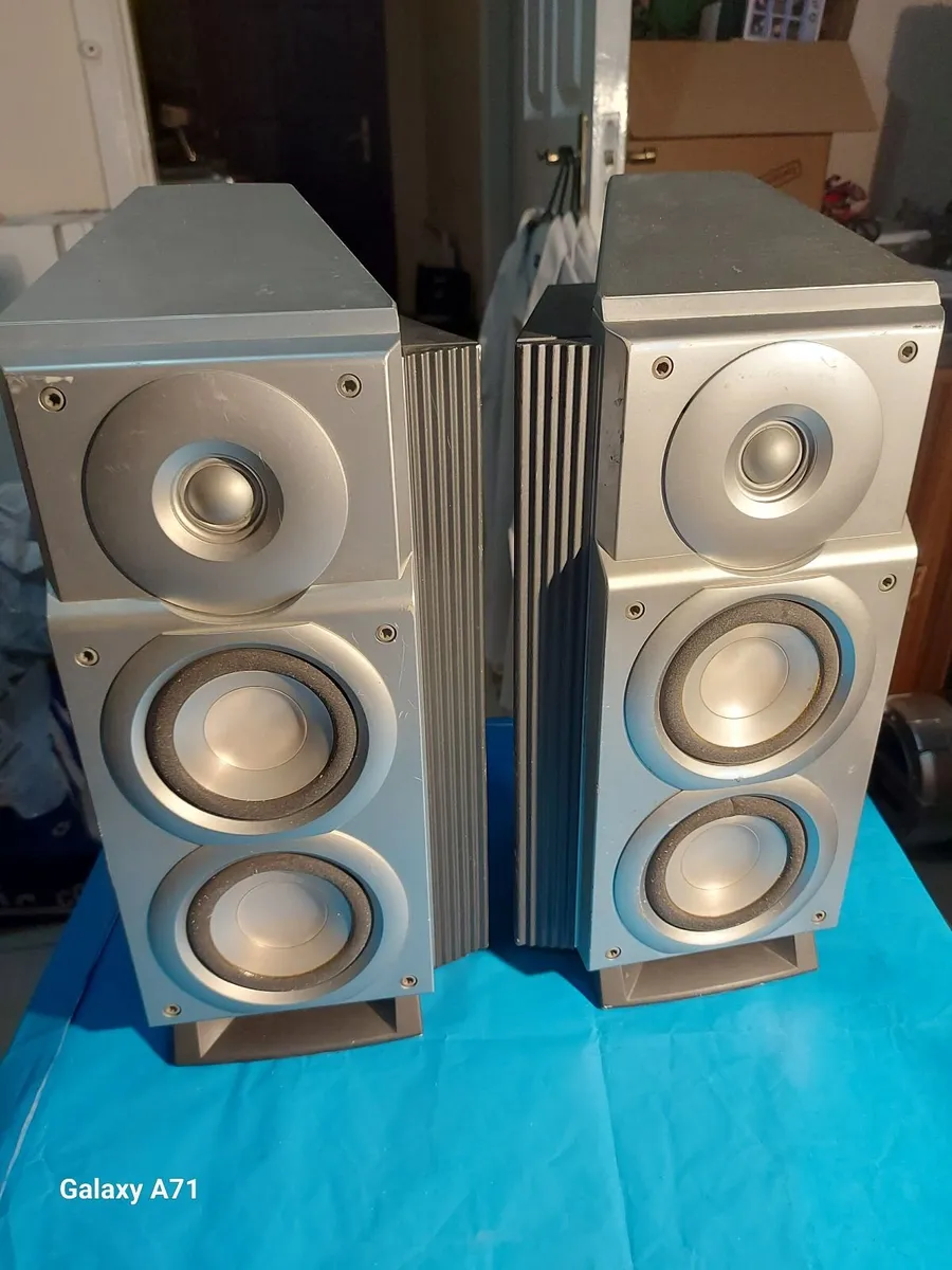 2 Sharp Speakers, Model CP-NX10H, great condition - Image 1
