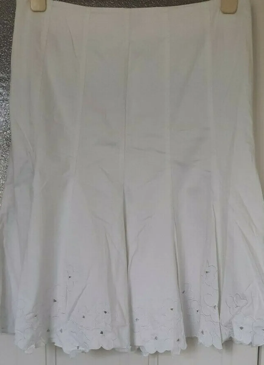 Karen Millen White Skirt Broderie Anglaise - Image 3