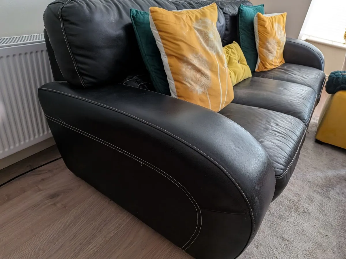 Black leather 3 seater and 2 seater couch - Image 2