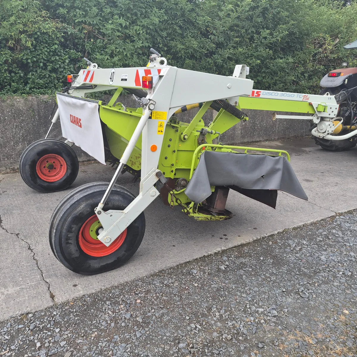 Claas 3050 TC 10ft Mower - Image 2