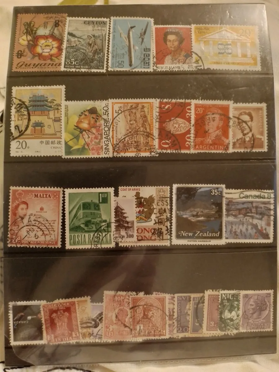 Stamp Collection 115 in this lot - Image 1