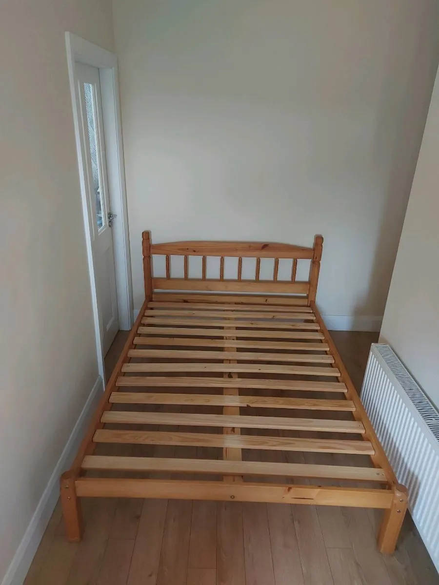 Double bed - Image 2
