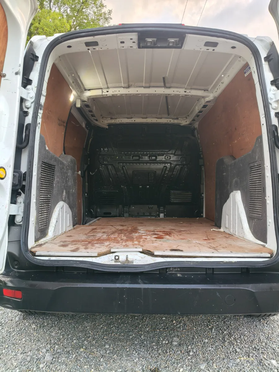 Ford Transit Connect lwb               76,ooo kms - Image 4