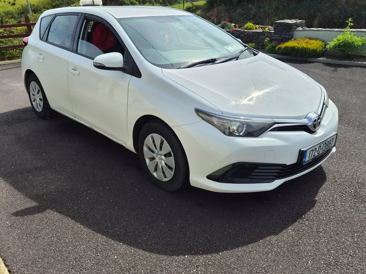 Toyota Auris 2017 1.4 d4d - Image 4