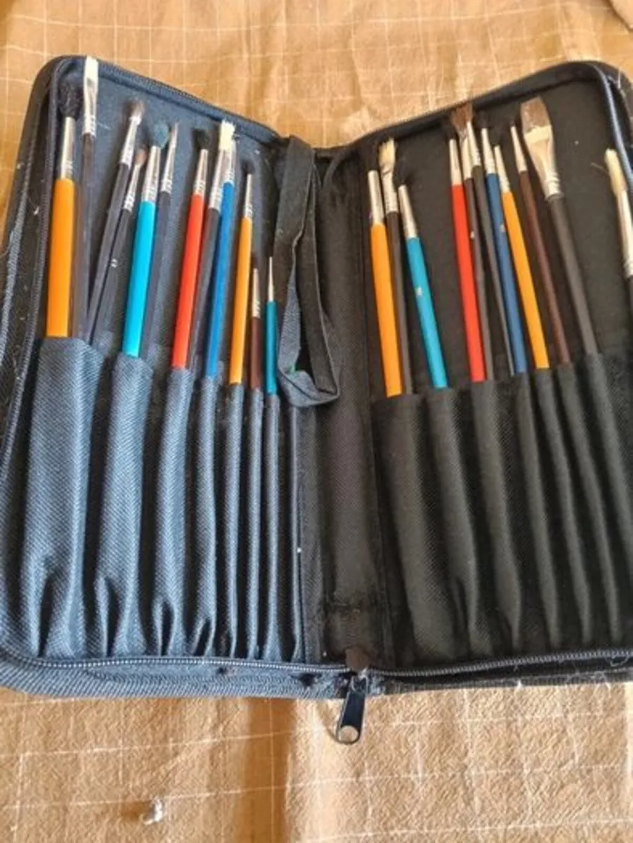 Paintbrush case - Image 1
