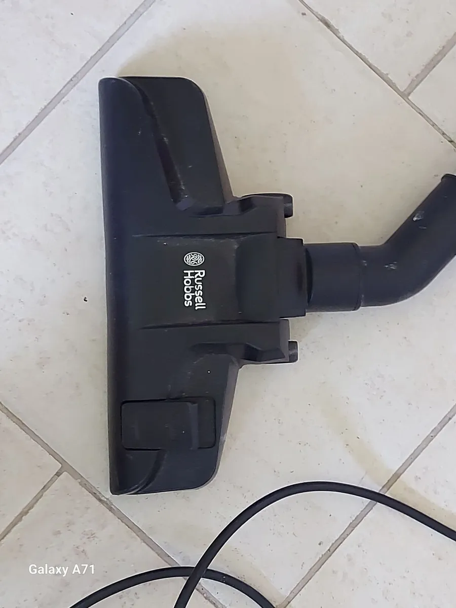 Russell Hobbs Model RHCV4101 Vacuum Cleaner - Image 3