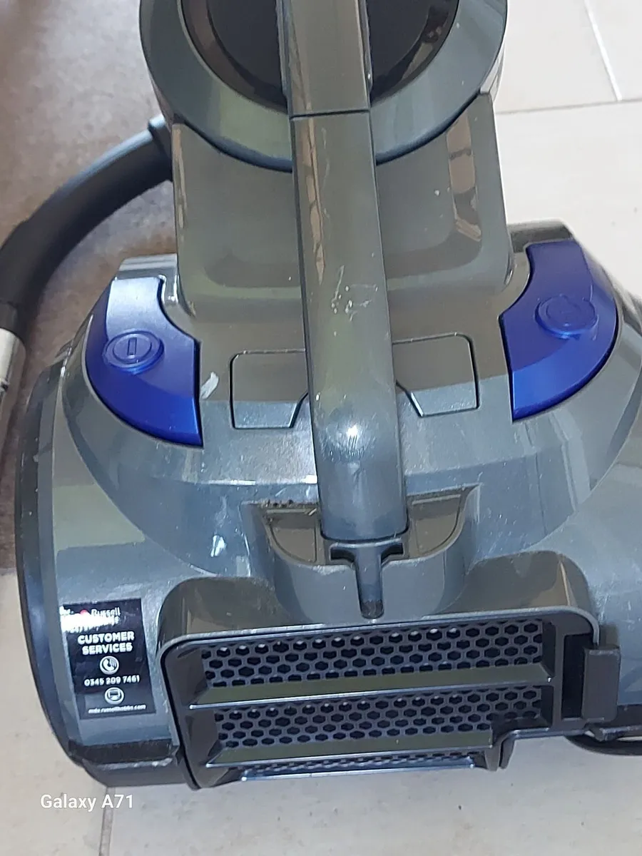 Russell Hobbs Model RHCV4101 Vacuum Cleaner - Image 4