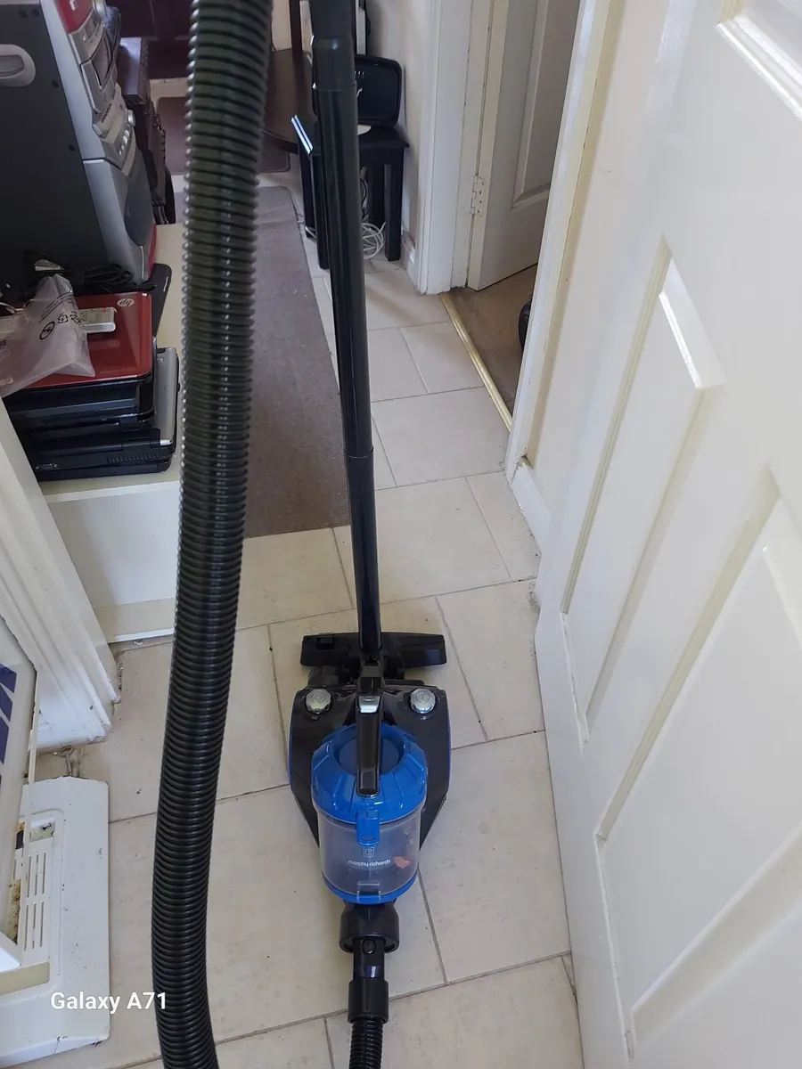 Morphy Richards Vacuum Cleaner excellent condition - Image 4