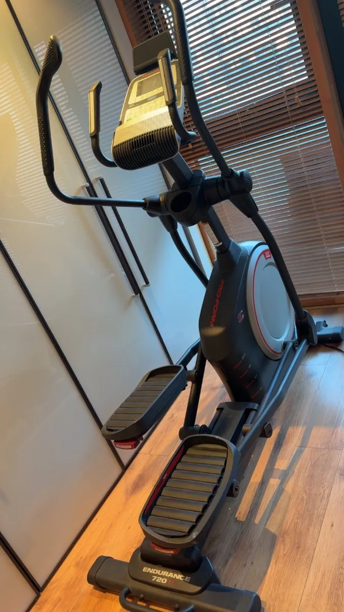 Cross Trainer - Image 4