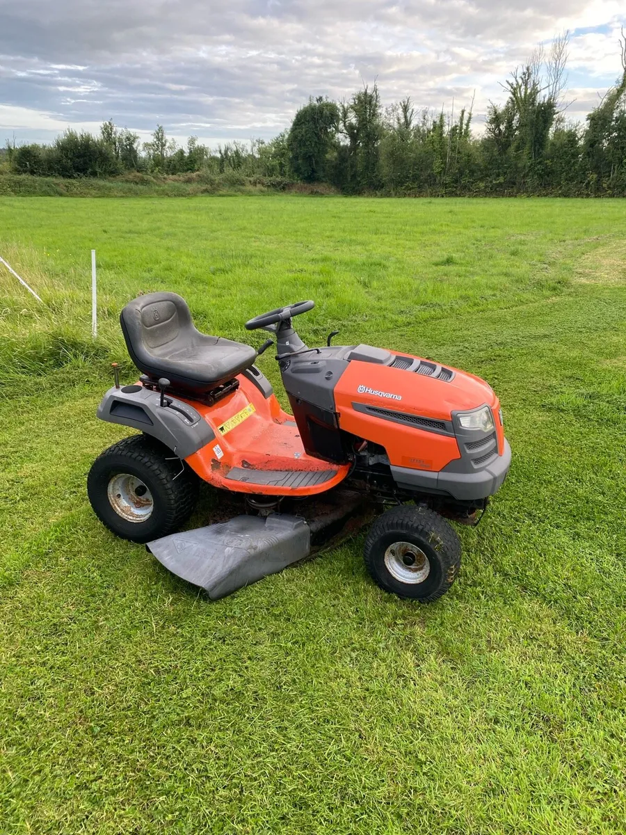 Husqvarna mulcher ride on mower - Image 2