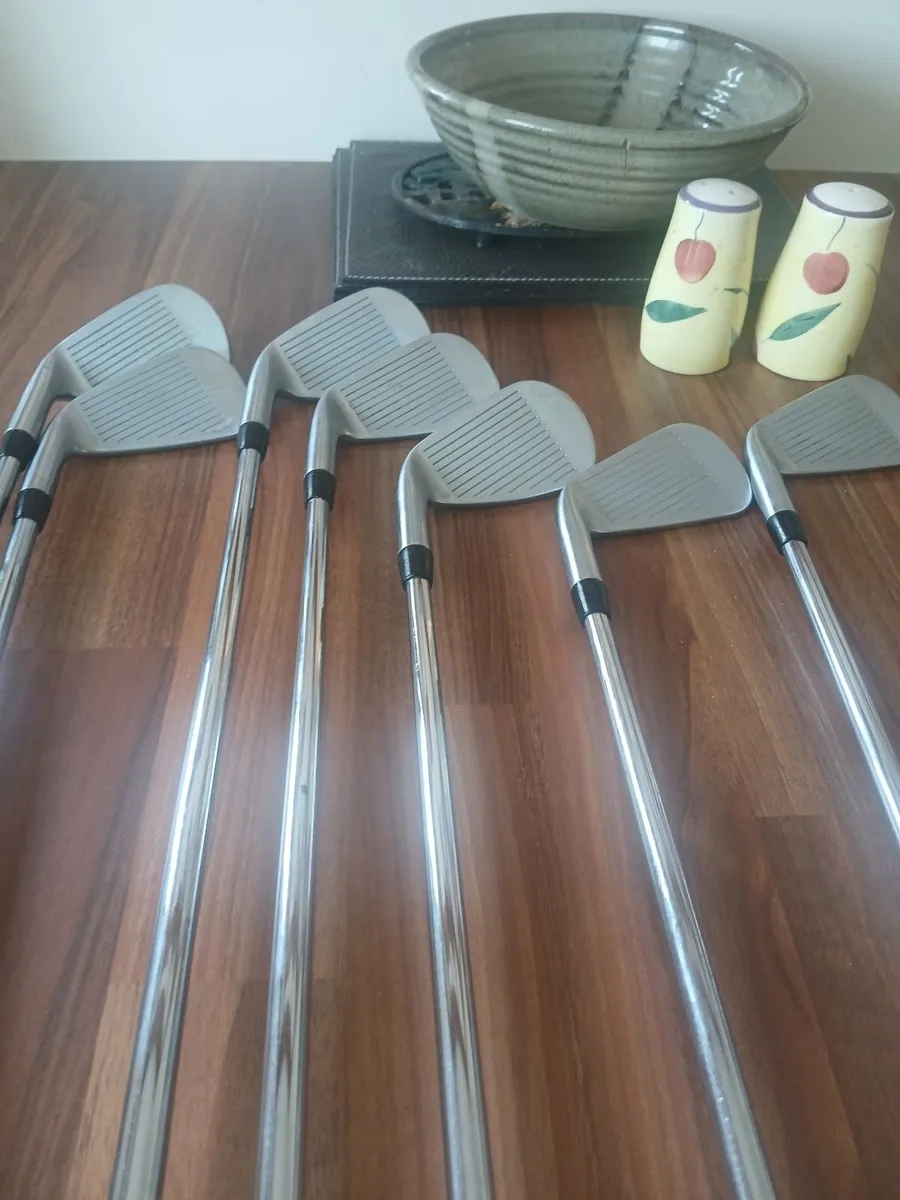 Titleist 620cb irons - Image 1