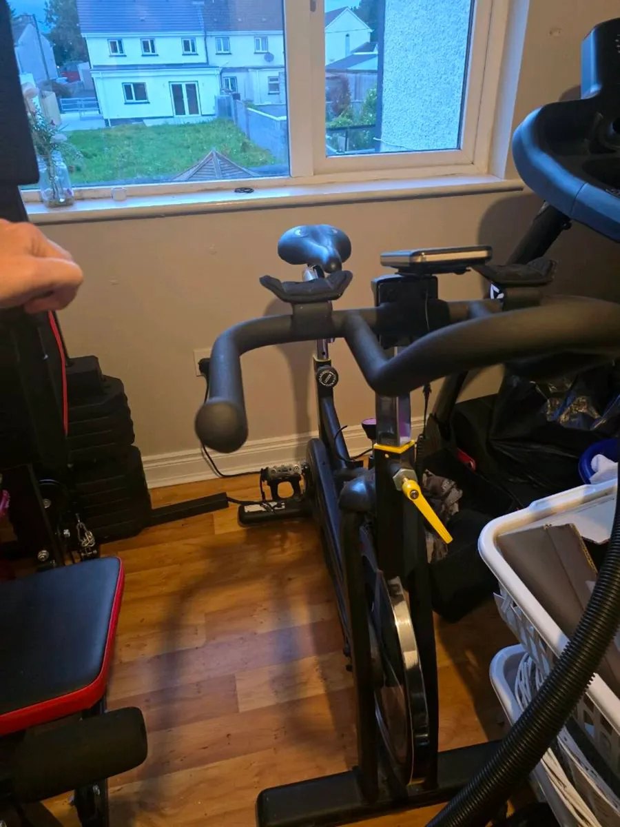 Gym equipment - Image 2