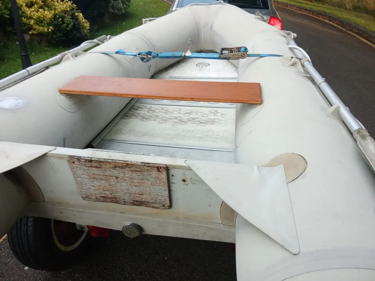 Inflatable boat and trailer - Image 2