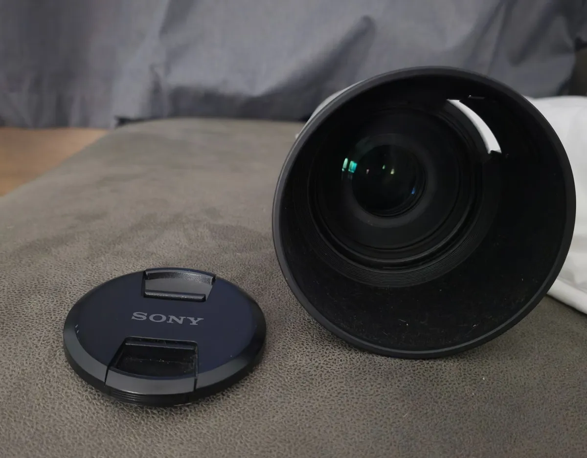 Sony a7iv 100 to 400 single lens - Image 2