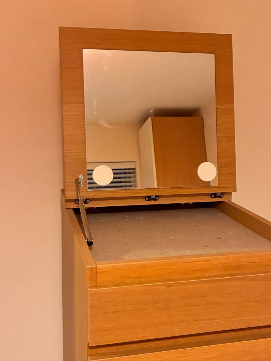 Malm chest of 6 drawers with mirror - Image 2