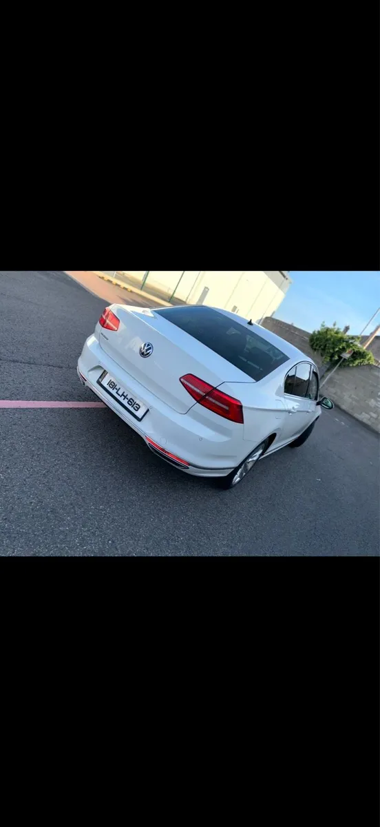 Volkswagen passat - Image 2